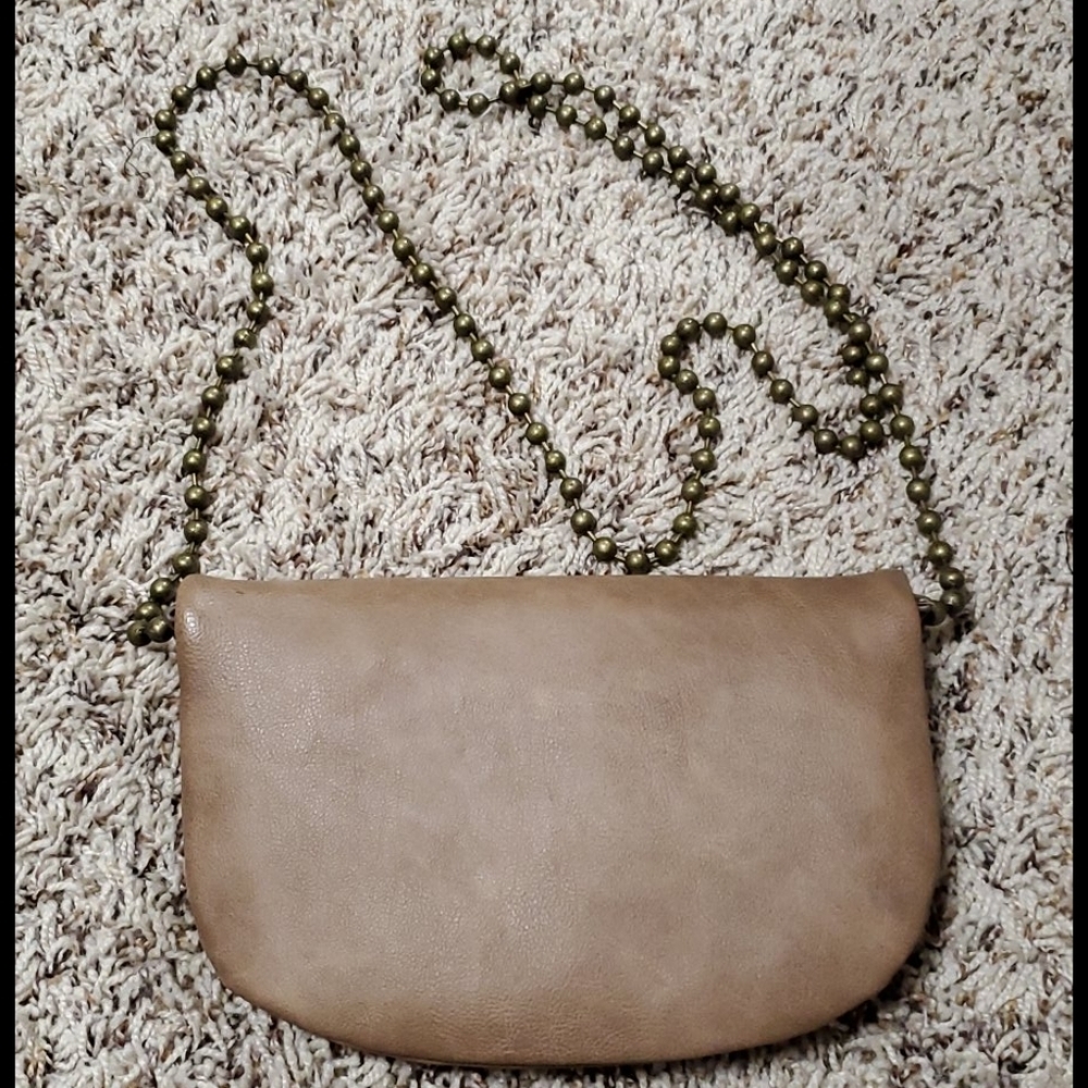 Crossbody Stenciled Handbag NWOT - Picture 4 of 7